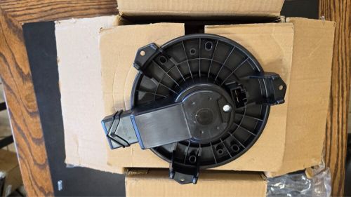 Hvac blower motor fan for toyota rav4 corolla matrix scion tc pontiac vibe700230