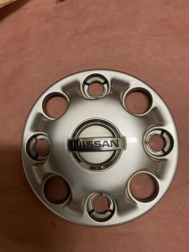 2012 -2021 nissan nv1500 nv2500  center hub cap  silver color oem 403421pa0a