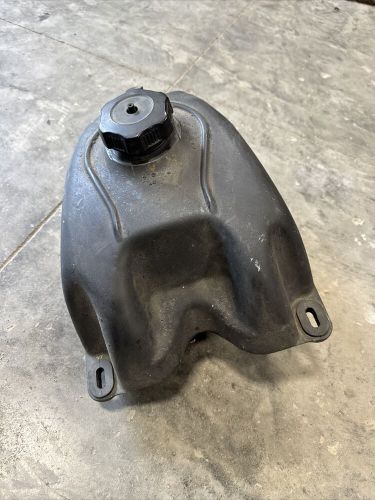 Yamaha raptor 660 gas tank #3