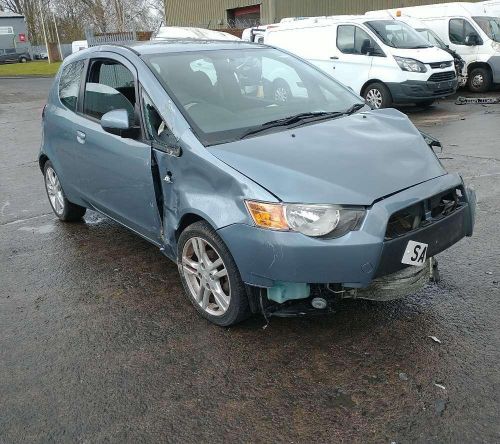 Mitsubishi colt  courtesy light cz2 hatchback 08-17