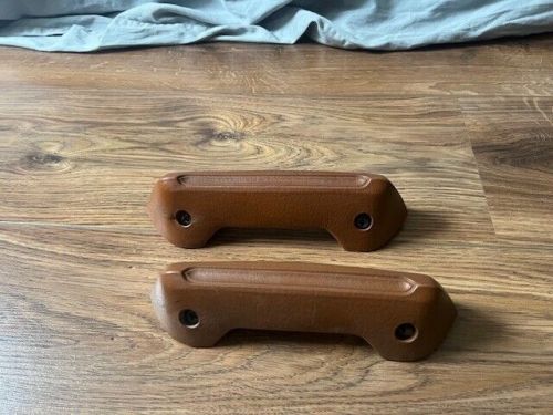 Mgb/c/gt,v8 front door pull arm rests in autumn leaf perfect