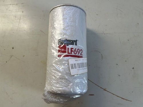 New fleetguard oil filer - lf692