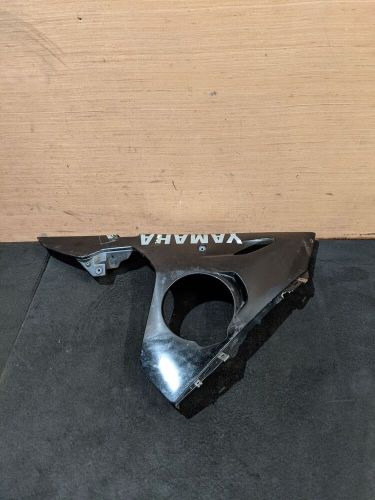 Yamaha yzf r6 04 left hand lower fairing panel