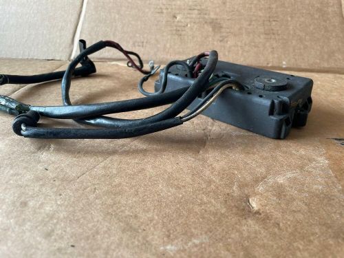 Johnson 120-130-140-150-155-175-200-225 hp junction cover trim tilt box 583107