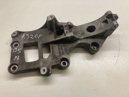 Alternator &amp; air con pimp bracket audi a3 8p1 2.0 tfsi 200 bhp 06f903143e 2005