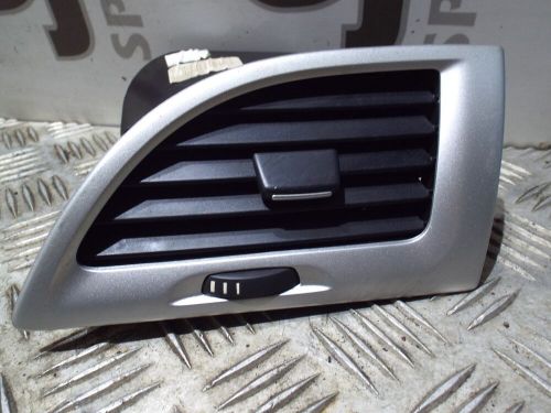 Renault megane air vent drivers side 2011