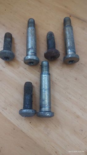 88-94 silverado sierra seat belt shoulder anchor bolt and floor seatbelt bolt