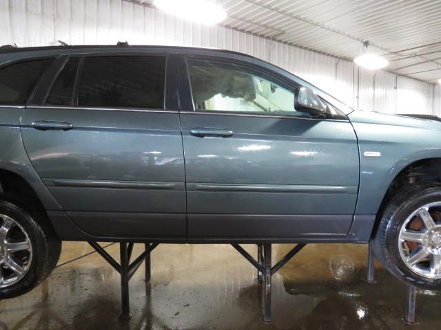 2007 chrysler pacifica 95945 miles front door right