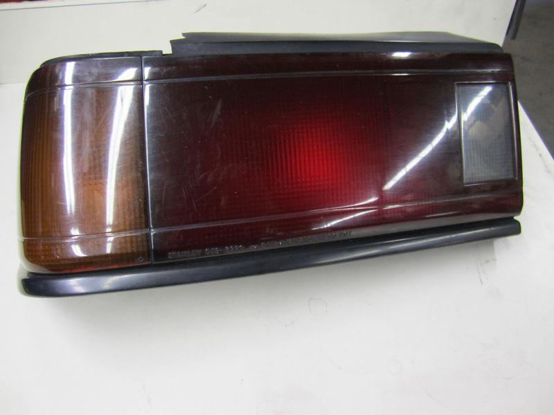 Honda civic 4 door sedan 88 89 1988-89 tail light driver left lh