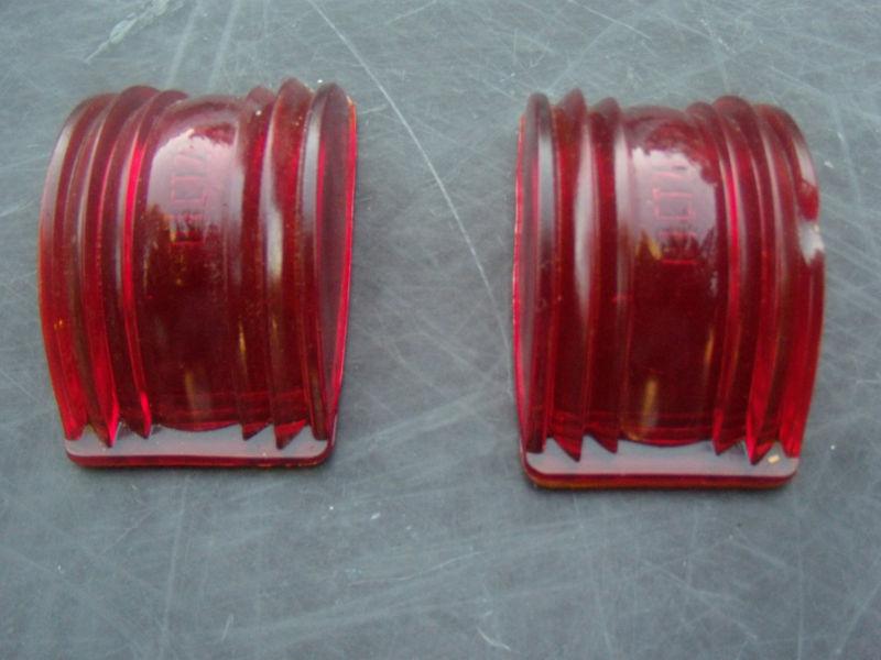 Diamond t truck item--2 red glass lens--look unused--rare find