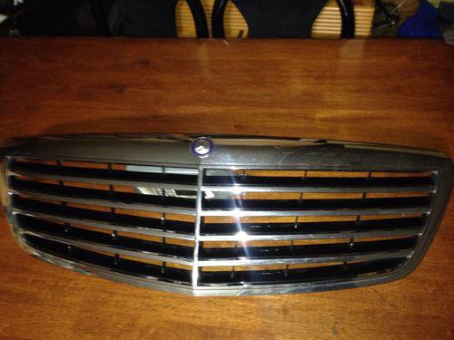 07 08 09 mercedes s class chrome black grille oem    