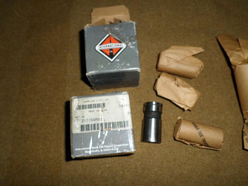 International tappets 217158r92, scout, travelall, qty 8 new lifters