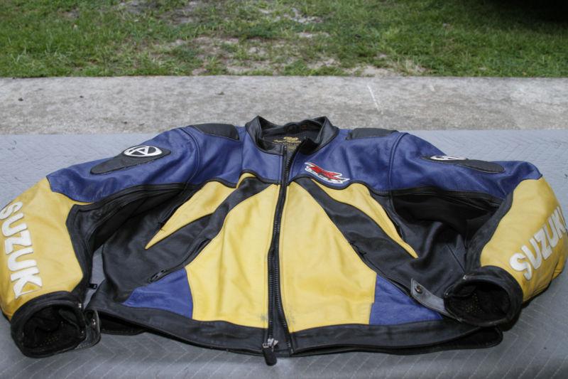 Agv sport leather suzuki gsxr motorcycle jacket it great condition size 42 u.s.