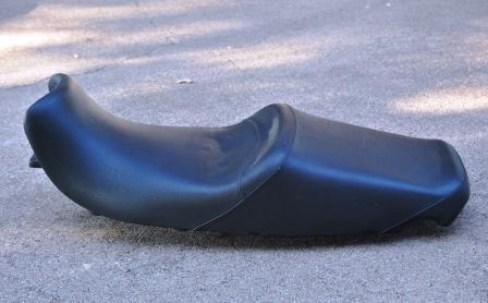 Motorcycle seat -- triumph trophy 1996-2002, 900cc/1200cc