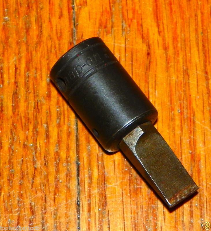 Vintage snap on black 2" x 3/8" slotted socket driver 3/8" drv. pf-31