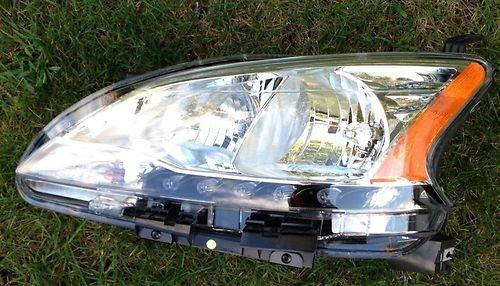 Oem 2013 nissan sentra driver's side left headlight