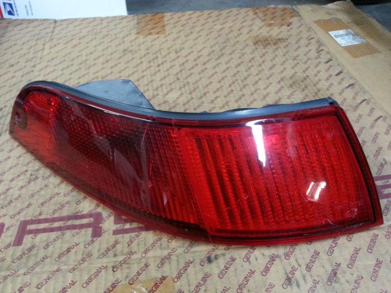 Porsche 1995-1998 993/911 left side tail light