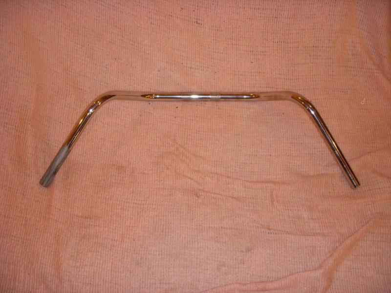 Set of handlebars off a 1999 fatboy and will fit most harleys or custom bikes