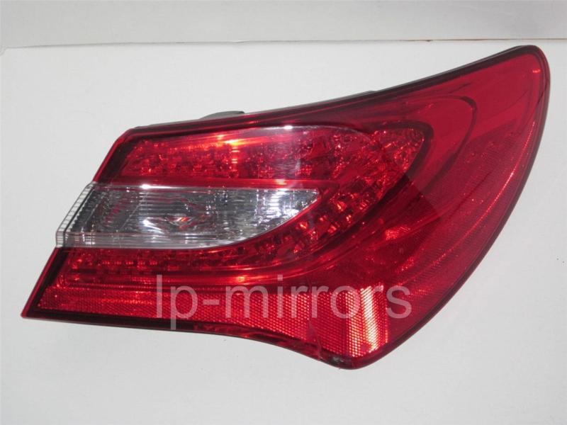 11 12 13 chrysler 200 passenger side led tail light cracked needs repair