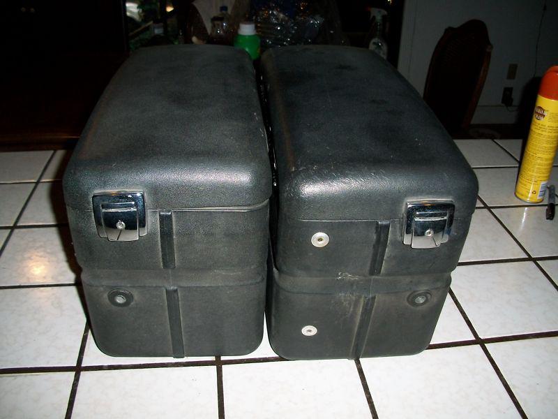 Harley davidson fxr  saddle bags]