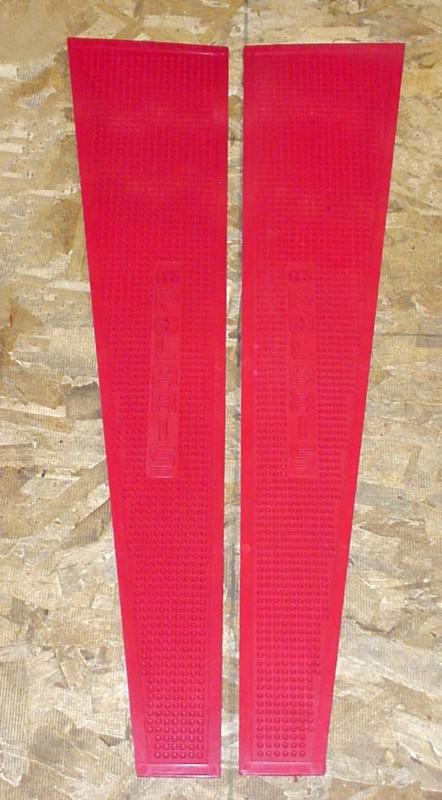 Vintage polaris indy1980's to 1998 running board non skid foot pads red new