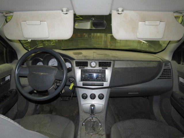 2007 chrysler sebring glove box door 2582380