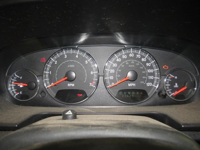 2004 chrysler sebring 83629 miles speedometer instrument cluster gauges 2452478