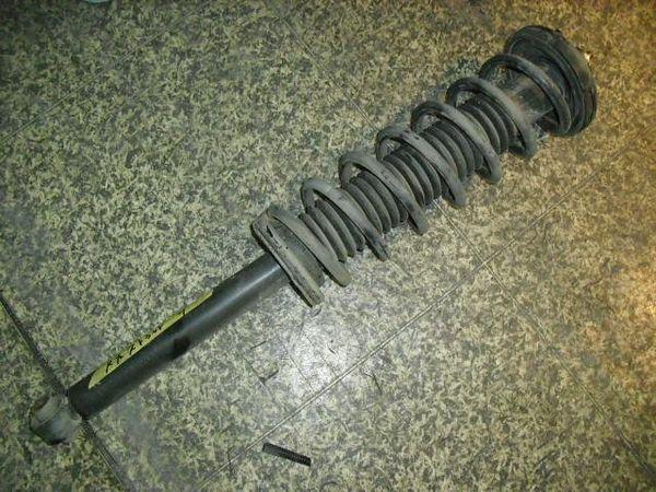 Honda accord wagon 1999 rear left strut [9405041]