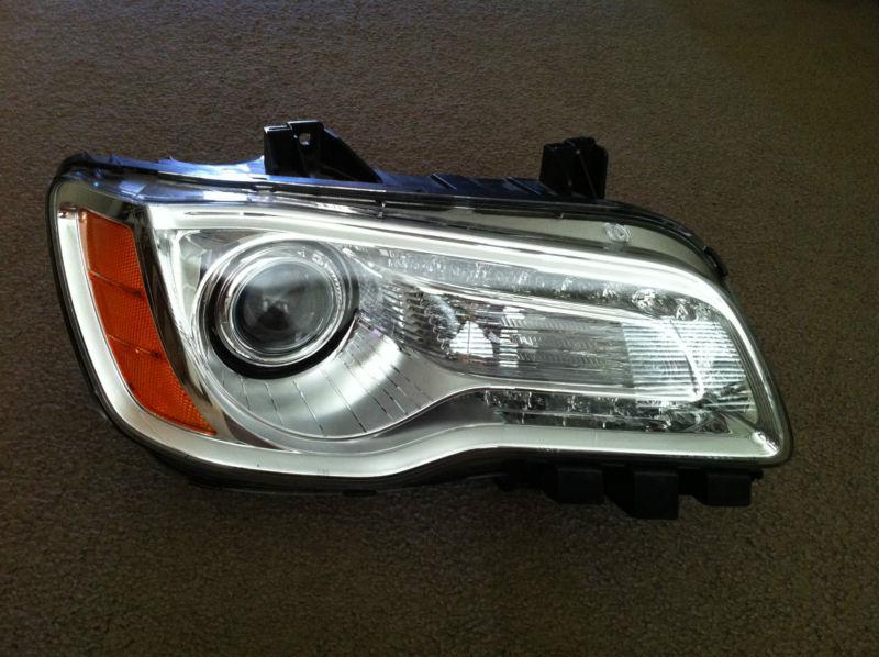 2011-2013 oem chrysler 300m srt-8 led xenon right headlight