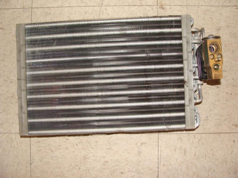 95 - 99 mercedes c230 c220 c280 w202 ac evaporator w/ expantioning valve