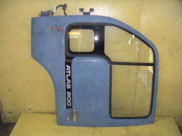 Nissan atlas 1993 front left door assembly [1213200]