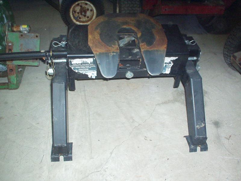 find-fifth-wheel-hitch-with-rails-chevy-in-normal-illinois-us-for-us