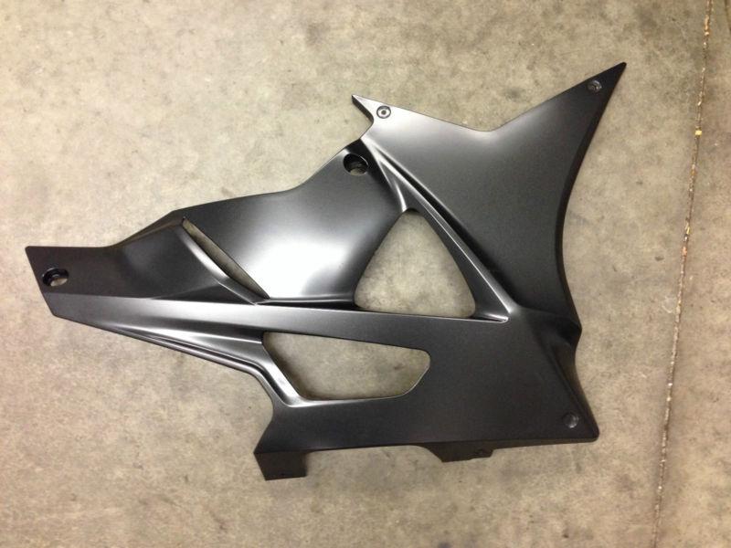 Bmw s1000rr oem thunder grey lower fairing right, great condition!