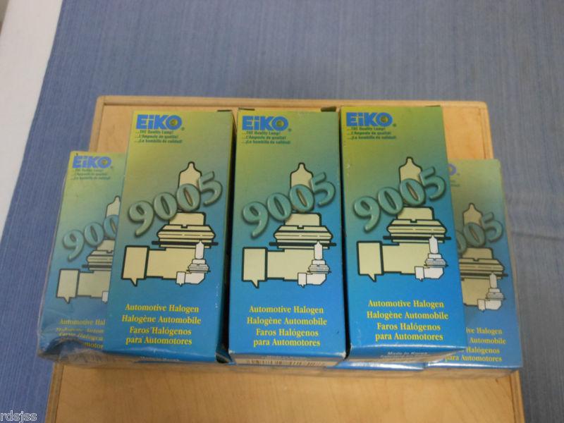 Eiko 9005 lot of 13 halogen bulbs new in box