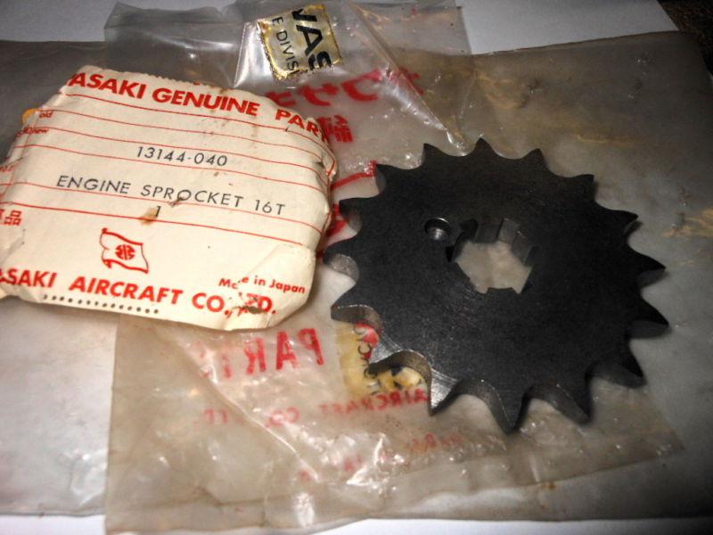 Nos kawasaki 16t sprocket 1970 g31m 13144-040