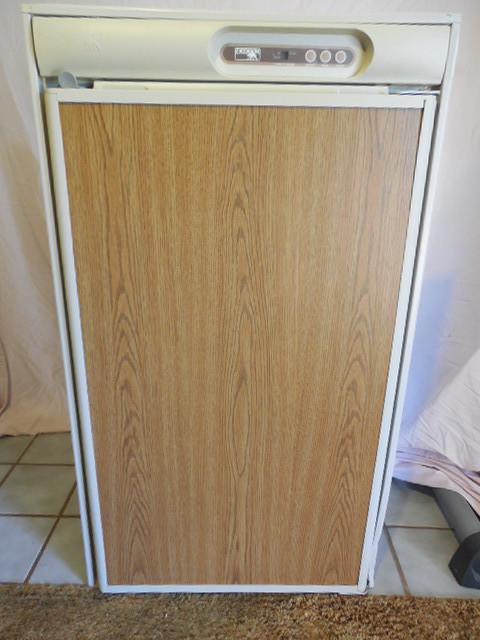 Norcold rv refrigerator