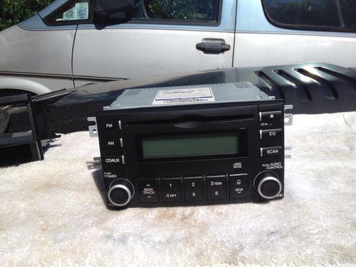 07 08 09 kia spectra cd player radio oem w/ brackets included