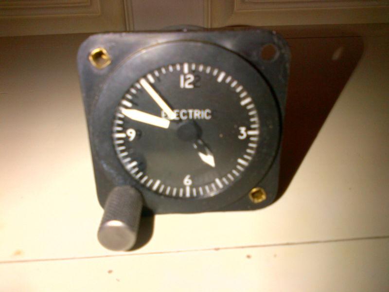 Cessna clock (12v)