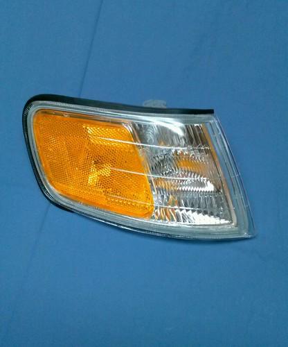 1994-1997 honda accord corner light parking lamp passenger right side rh hand