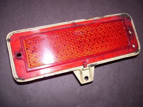 1971 ford pinto right rear side marker light - 71asm - d22b-15a464-aa  -  f102