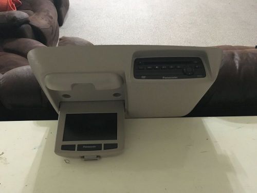 2005 cadillac escalade overhead dvd player and screen monitor