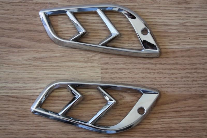 Vespa lx 50 125 150 lx50 lx125 lx150 front signal light trim chrome cover rails