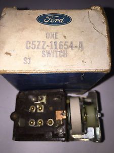 Nos 1964 1/2 mustang head light switch. befors 8/17/1964. also fits a falcon