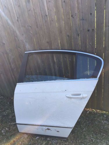 2006-2008 volkswagen passat left rear door