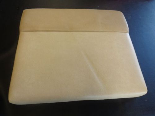 Scout tan cushion 20 1/4&#034; x 23 3/8&#034; marine boat