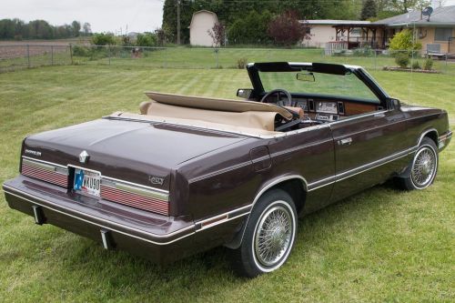 1982 chrysler lebaron convertible w/ soft top