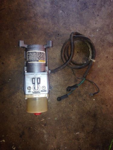 Yamaha i/o tilt/trim pump assy complete