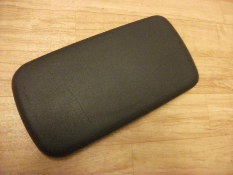 Pontiac g6 black center console lid / arm rest - armrest