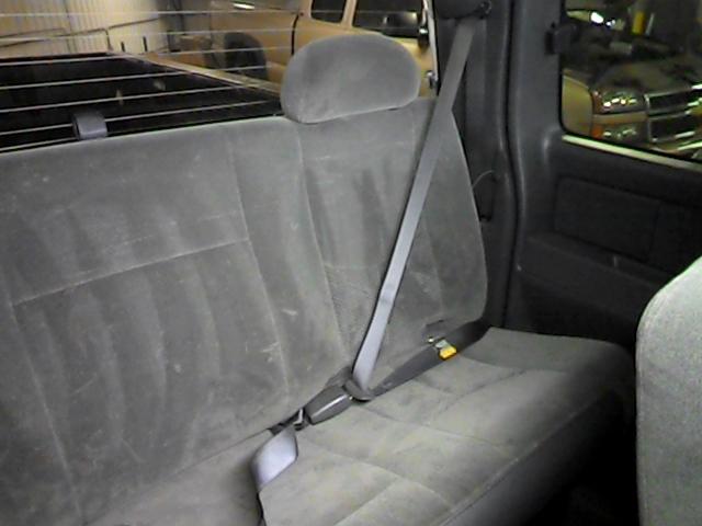 2005 chevy silverado 1500 pickup rear seat belt & retractor only lh driver gray