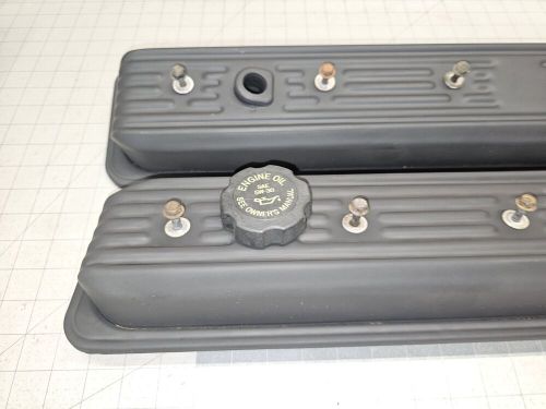 1987 98 chevy  gmc valve covers gmc v8 305 5.0 350 5.7 center bolt sbc oem